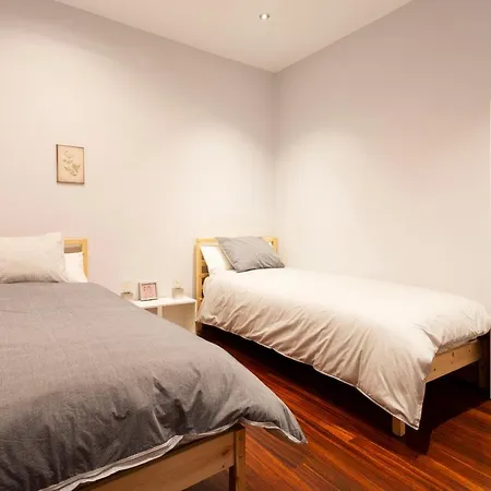 Isozaki Home, Guggenheim Y Glamour Apartamento *
